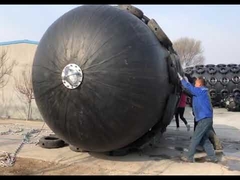 Parabordi in gomma Yokohama idropneumatici standard di ispezione ISO 2.5*4m con pneumatici neri