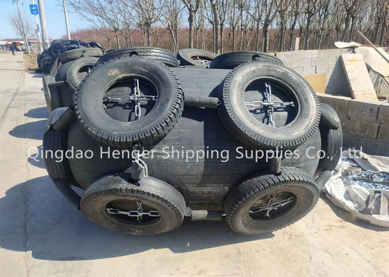 Qualità Lunga durata di conservazione 24 mesi Design del parabordi in gomma pneumatica marina galleggiante da 80kpa con durata di 10 anni fabbrica