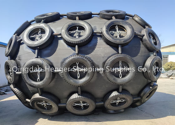 Qualità ISO 17357 Compliant Natural Rubber Pneumatic Rubber Fender with 50Kpa/80kpa Working Pressure for Marine Protection fabbrica