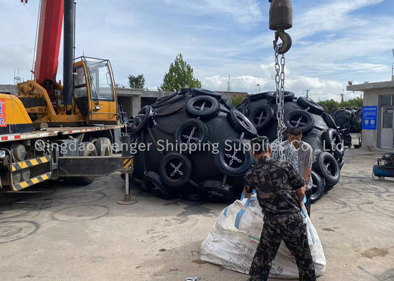 Qualità Fender pneumatico di gomma personalizzato da 50kpa a 80kpa per la protezione delle navi fabbrica