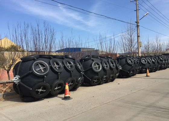 Qualità Il cuscino ammortizzatore di gomma pneumatico ISO17357 di rendimento elevato ha certificato il tipo di Yokohama fabbrica