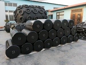 Qualità Cuscini ammortizzatori riempiti di gomma piuma personalizzabili con lo strato esterno di Polyurea del grado militare fabbrica