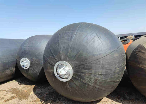 Qualità Rete a catena su misura di Logo Pneumatic Rubber Fender With Tiro fabbrica