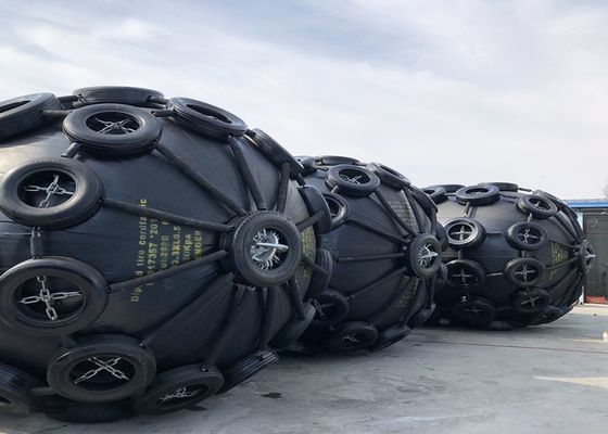 Qualità Barca di messa in bacino pneumatica di gomma Marine Fender Yokohama Type fabbrica