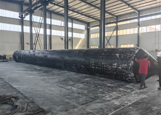 Qualità Airbag marino gonfiabile per trasporto di carichi pesanti con durata da 6 a 10 anni e tecnologia di avvolgimento olistico certificato ISO 14409:2011 fabbrica