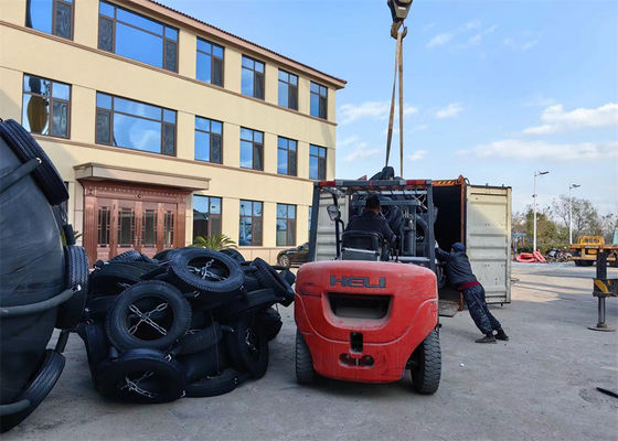 Qualità Fender pneumatico di gomma per marina STS Fender per marina fabbrica