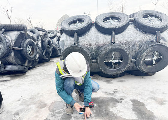 Qualità Parabordi in schiuma riempita super resistenti all'invecchiamento per una protezione duratura fabbrica