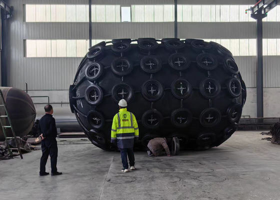 Qualità Certificato SGS 50Kpa 80Kpa Yokohama Fender pneumatico di gomma fabbrica