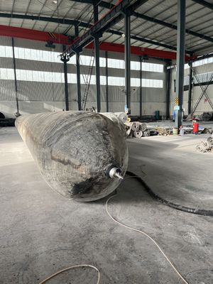 Qualità Airbag per il varo di navi certificato ISO 14409:2011 con durata da 6 a 10 anni e diametro da 0,8 a 3,0 m per applicazioni marine fabbrica