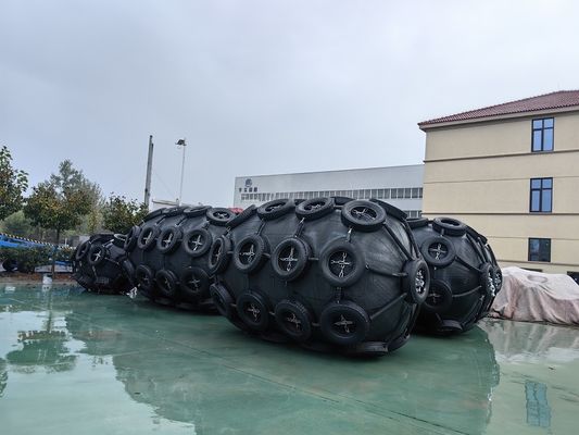 Qualità Fender marino pneumatico a gomma a pressione facile da installare per imbarcazioni fabbrica