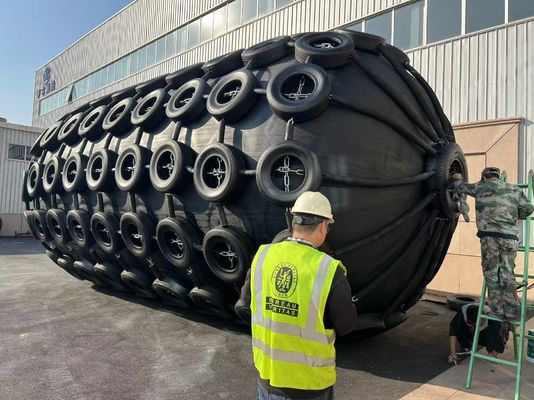 Qualità Rubber Pneumatic Marine Fender Protection for Pressure Situations fabbrica