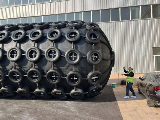Qualità Rubber Pneumatic Marine Fender Protection for Pressure Situations fabbrica