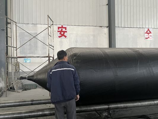 Qualità Inflatable Barge Docking Airbag Pressure Range 0.2-0.4Mpa Provide Safe Protection During Barge Mooring Docking fabbrica