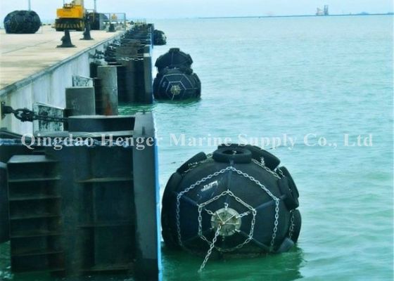 Qualità ISO17357 cuscino ammortizzatore di galleggiamento marino di buona tenuta dell'aria del certificato 80KPa affinchè nave si mettano in bacino fabbrica