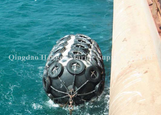 Qualità ISO 17357 Compliant High Elasticity Natural Rubber Pneumatic Rubber Fender for Port Anti-Collision Use fabbrica