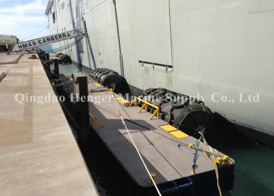 Qualità ISO 17357 Compliant High Elasticity Natural Rubber Pneumatic Rubber Fender for Port Anti-Collision Use fabbrica