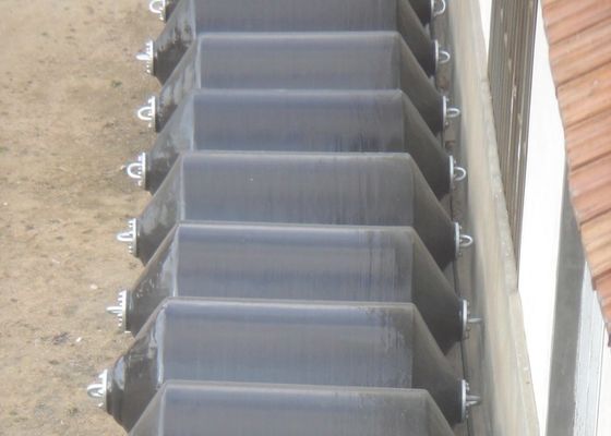 Qualità Cuscino ammortizzatore riempito di gomma piuma di EVA che fa galleggiare cuscino ammortizzatore solido con il rivestimento di Polyurea per ancorare della nave fabbrica