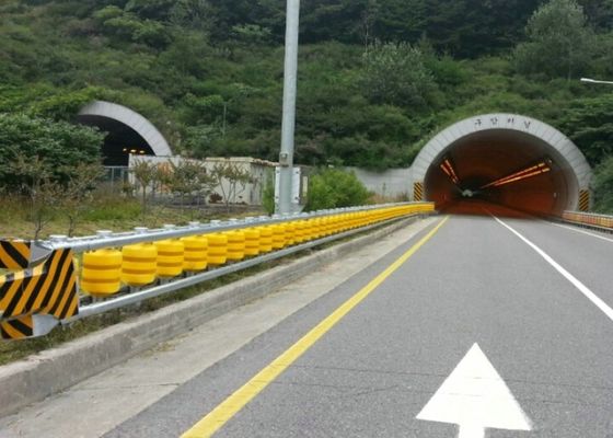 Qualità Barriera di sicurezza del rullo di sicurezza di colore rosso, barriera della strada del rullo dell'entrata del tunnel fabbrica