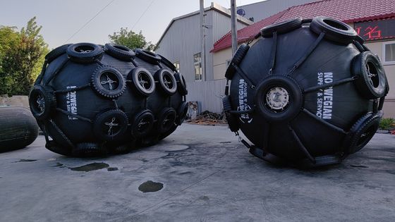Qualità OEM Protezione anti-invecchiamento per navi da attracco pneumatiche fabbrica