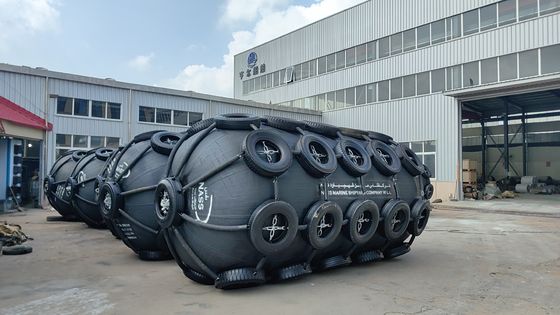 Qualità OEM Protezione anti-invecchiamento per navi da attracco pneumatiche fabbrica