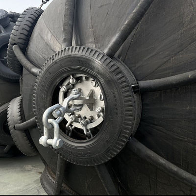 Qualità ISO 17357 Certified Natural Rubber Pneumatic Fender with 50Kpa Working Pressure for Marine Safety fabbrica
