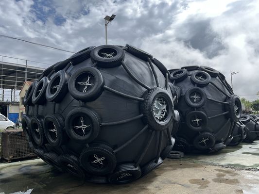 Qualità Metodo di installazione a catena e corda in PP Fender pneumatico in gomma 50Kpa Alta durata fabbrica