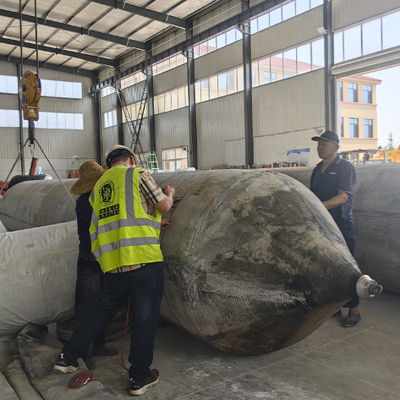 Qualità Stagno di imbarcazioni di sollevamento marittimo Airbag pneumatico gonfiabile per imbarcazioni di lancio fabbrica