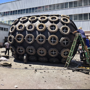 Qualità Fender pneumatico di gomma per yacht di alta qualità per la protezione marina fabbrica