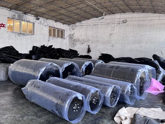 Qualità Polyurethane e EVA schiuma riempito Fender Proteggere bordo della nave e strutture di banchina Fender marino per la protezione da impatto della nave fabbrica