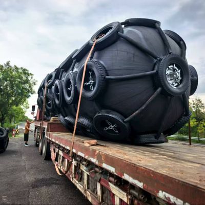 Qualità Boa marina riempita EVA interna d'acciaio esteriore marina su misura della boa di attracco fabbrica