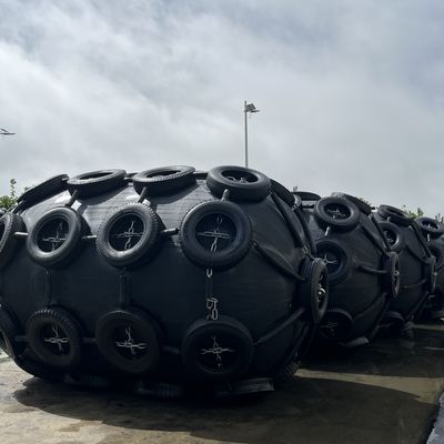 Qualità Boa marina riempita EVA interna d'acciaio esteriore marina su misura della boa di attracco fabbrica