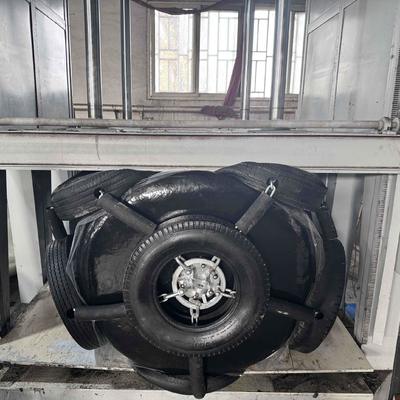 Qualità Parafango riempito di schiuma per impieghi gravosi con certificazione CCS MOQ 1 pezzo fabbrica