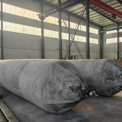 Qualità Airbag di gomma marino pesante di 0,8-3 M di diametro 4-25 M di lunghezza fabbrica