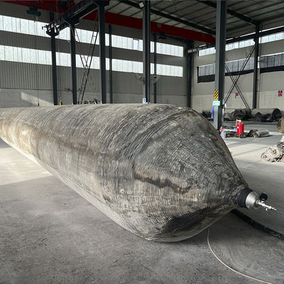 Qualità Marine Rubber Airbag with Aramid Cord Reinforcement for Heavy Ship Launching in 0.8-3 M Diameter and 4-25 M Length fabbrica