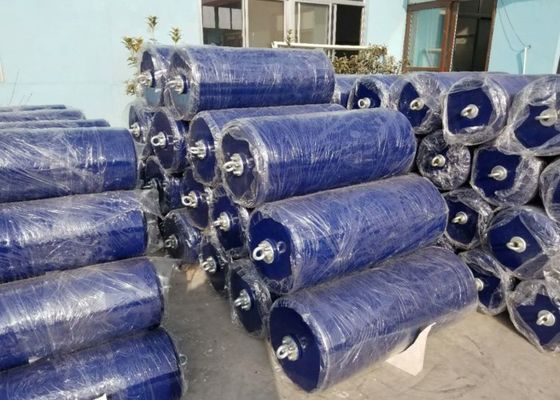 Qualità Hot Dip Galvanized Foam Filled Fender with 10 Years Using Life and High Energy Absorption for Marine Safety fabbrica