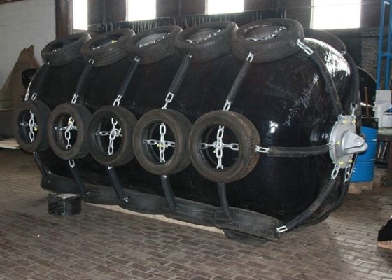 Qualità La gomma della nave del bacino ha catturato con la rete il tipo cuscino ammortizzatore riempito di gomma piuma di Yokohama fabbrica