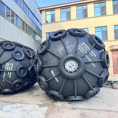Qualità 4.8x12m 50kpa / 80kpa Pneumatic Fenders For Ships fabbrica