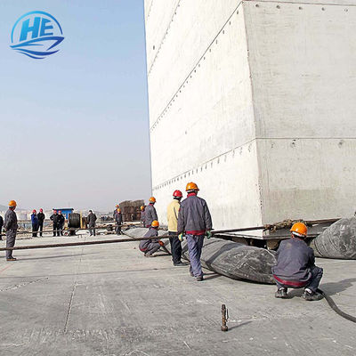 Qualità Diametro 0.5m-4.5m Marine Salvage Airbag For Launching l'airbag del bacino di carenaggio della nave fabbrica