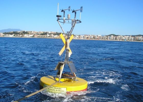 Qualità La navigazione marina del polietilene del sistema di DGPS Buoys antiurto con tempo di impiego lungo fabbrica