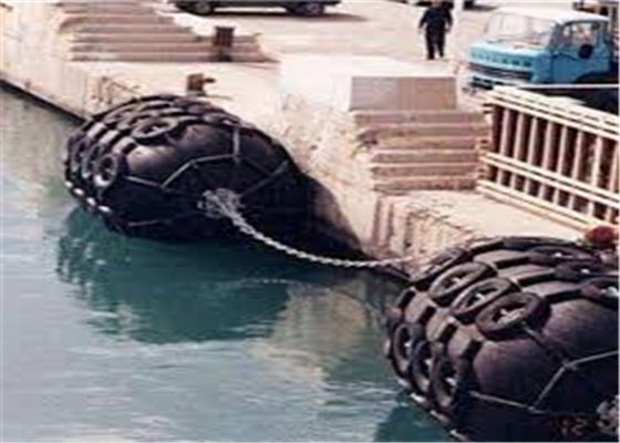 Qualità lunghezza 50kPa 80kPa Marine Pneumatic Rubber Fender di 9m fabbrica