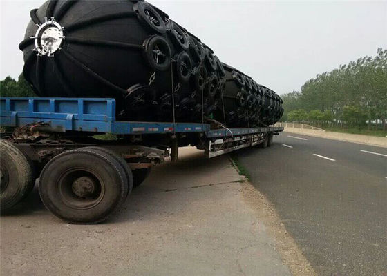 Qualità 50KPa/80Kpa Marine Boat Fender EVA Foam Filled Fender fabbrica