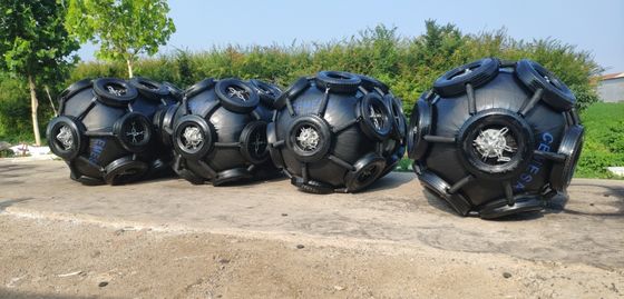 Qualità Gomma naturale di galleggiamento del cuscino ammortizzatore marino pneumatico per l'attracco di aggancio della nave da carico fabbrica