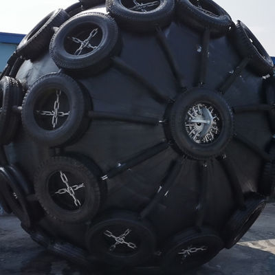 Qualità Customized Pneumatic Rubber Fender with ISO17357 Standard and 50kpa & 80kpa Pressure for Marine Applications fabbrica