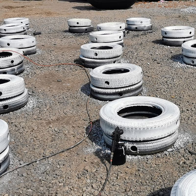 Qualità Fender pneumatico in gomma personalizzato con dimensioni disponibili da 0,3-4,8 M e pressione di 50kpa e 80kpa per applicazioni di fender navale fabbrica