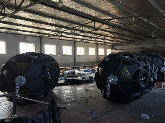 Qualità Collisione di gomma pneumatica di Marine Dock Bumpers Fenders Anti fabbrica