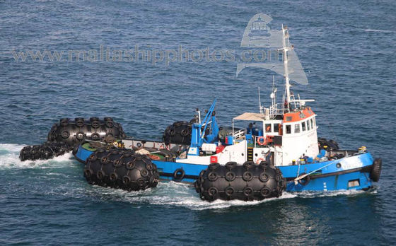 Qualità 50KPA barca di galleggiamento di dimensione D2.5*L4 Marine Pneumatic Rubber Fender Inflatable fabbrica