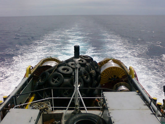 Qualità tipo sottomarino cuscino ammortizzatore di gomma pneumatico dell'imbracatura 50kpa di Yokohama del cuscino ammortizzatore per ancorare della nave fabbrica