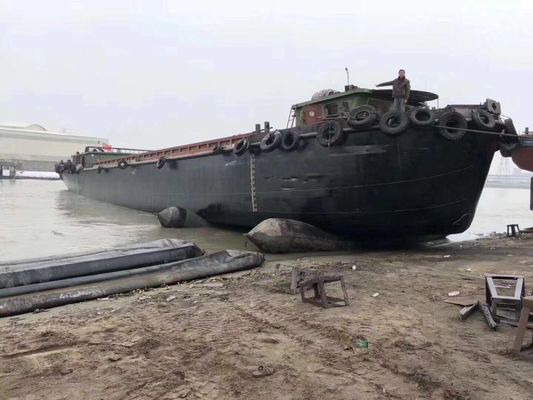 Qualità 2.5*12m di gomma naturali 4-12 strati Marine Rubber Airbag Boat Launching fabbrica