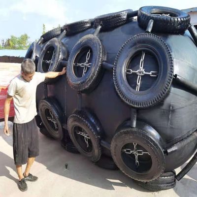 Qualità Tipo gomma del cuscino ammortizzatore della barca del cuscino ammortizzatore di Marine Floating Pneumatic Fender Ships fabbrica