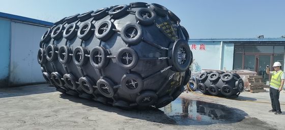 Qualità Tipo barca di gomma pneumatica Marine Rubber Fender di Yokohama del cuscino ammortizzatore fabbrica